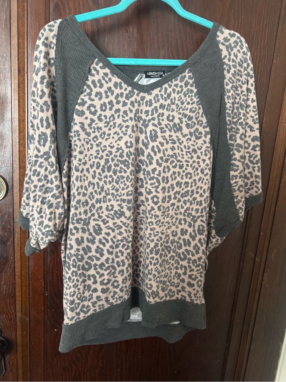 HEIMISH USA Taupe & Charcoal Leopard Raglan Top